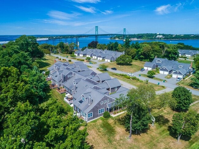 Photo - 243 Ferry Landing Cir