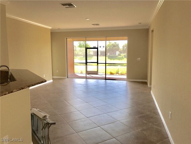 Photo - 2093 Satsuma Ln