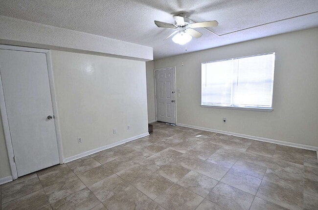 Photo - MOVE-IN SPECIAL: $500 OFF FIRST MONTH'S RE...
