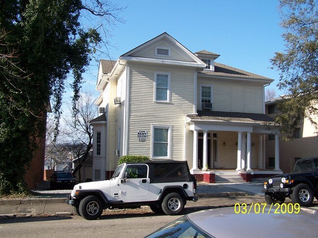 1533 Highland Av. front - 1533 Highland Ave Apartments