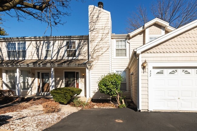 Building Photo - Spacious 2-Bedroom, 2.5-Bathroom Home