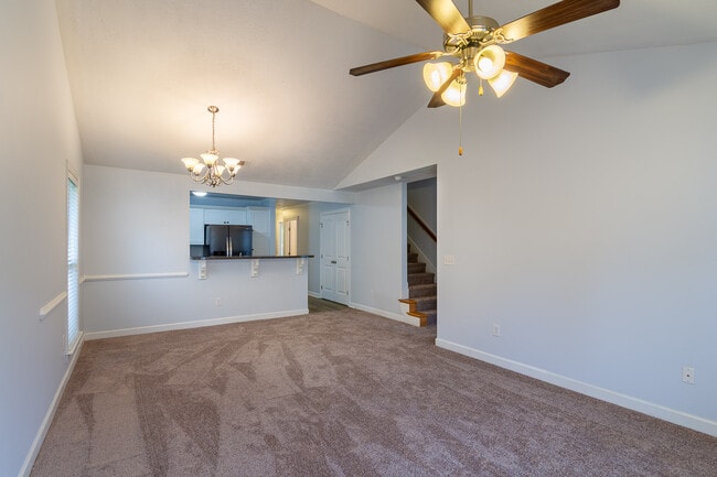 Photo - 310 Connor Cir