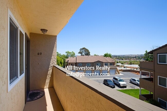 Photo - 5025 Los Morros Way