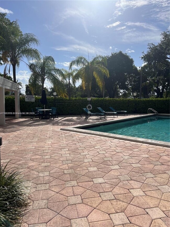 Photo - 2150 SW 16th Ave Unit 206