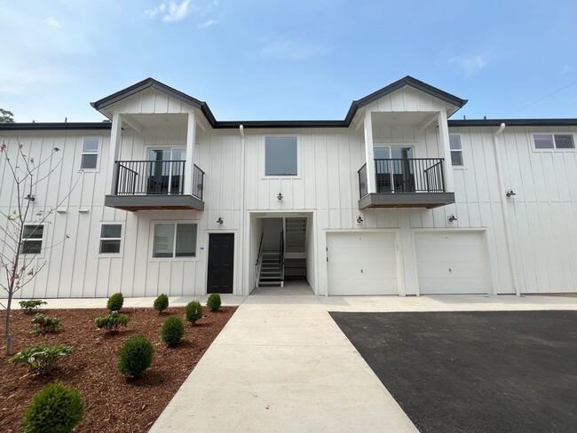 Building Photo - Polished & Practical – Newly Built Ground-... Unit A Rental