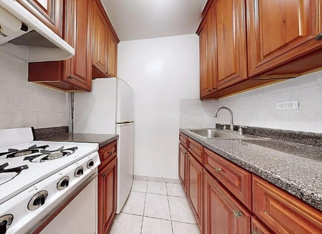 Photo - East 26th Street Unidad 2J