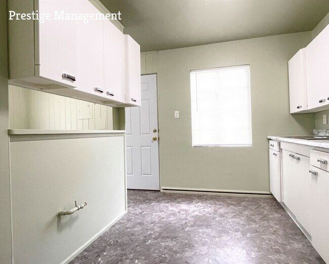 Photo - Section 8 Approved!! Nice 2 Bed 1 Bath Home