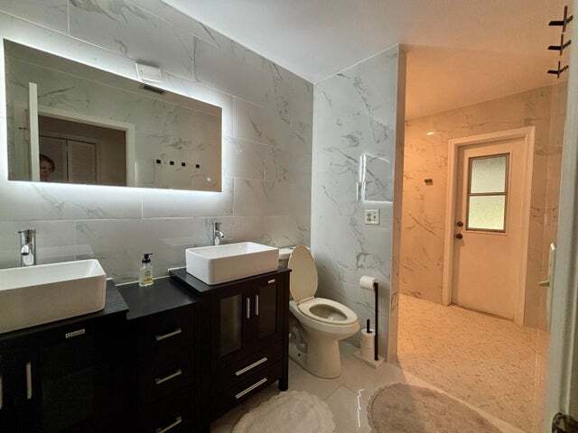 Photo - 325 Knotty Wood Ln