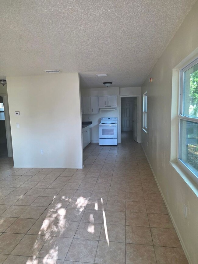 Photo - 3/2 DUPLEX