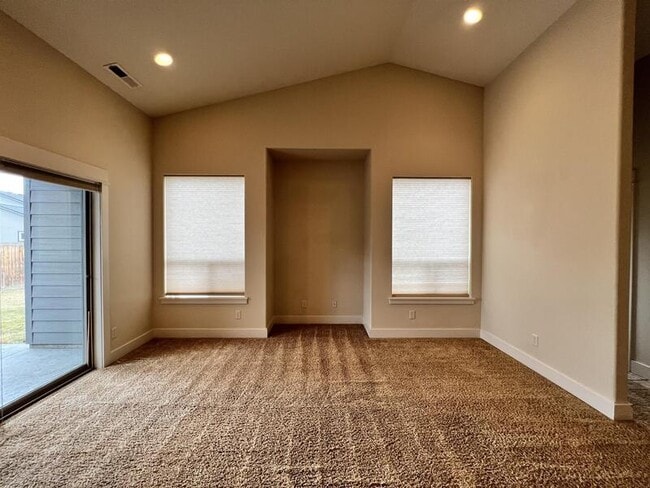 Photo - 2360 NW 19th St