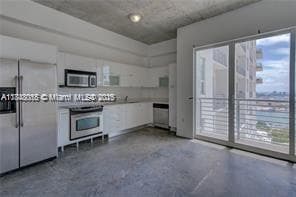 Building Photo - 133 NE 2nd Ave Unit 3210 Rental