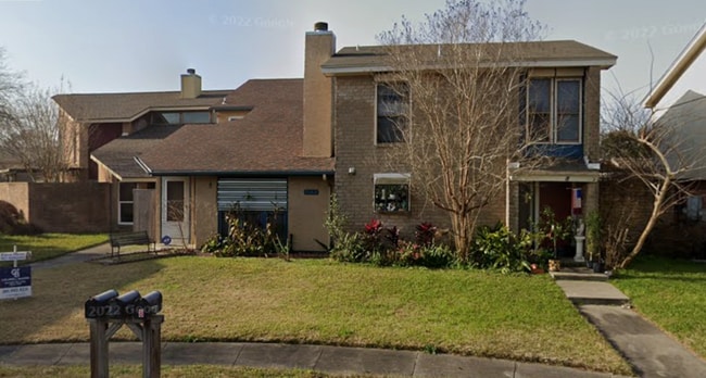 Photo - 5165 Middlecoff Cir Unit 8