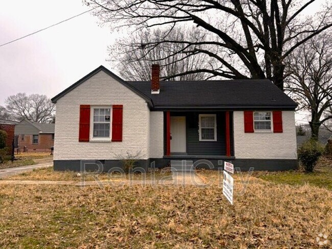 Building Photo - 1099 S Highland St Rental