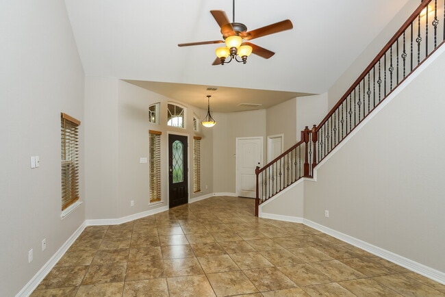 Photo - 7923 Andrews Pass