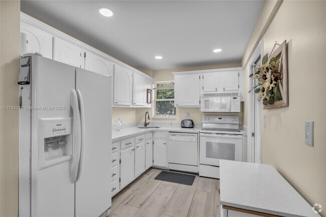 Building Photo - 8900 Washington St Unit 211 Rental