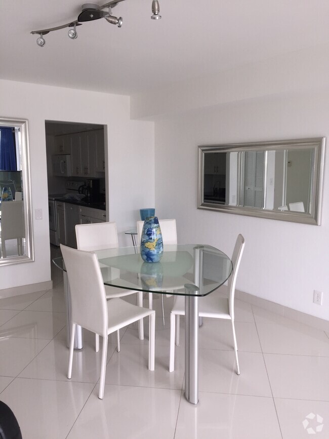 Building Photo - 2101 S Ocean Dr Unit 204 Rental