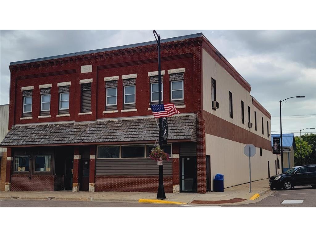 Photo - 104 W Main St