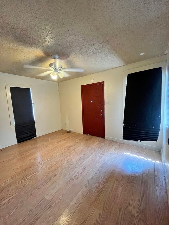 Photo - 1 Bedroom / 1 Bathroom Rental Home