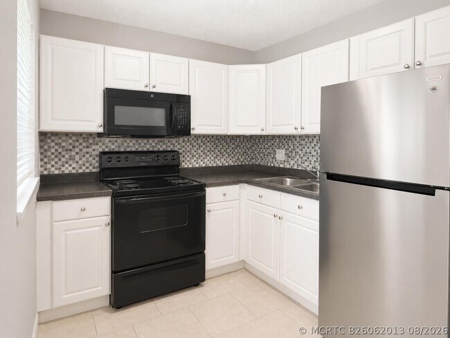 Photo - 181 NW 42nd St Unit 2