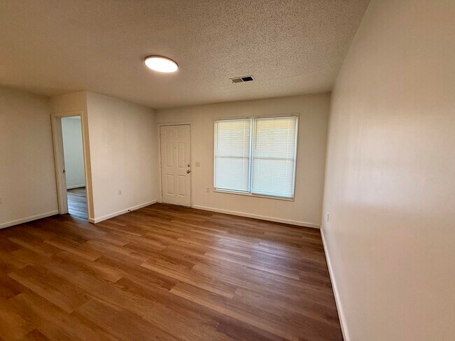 Photo - 46 Sandalwood Wy