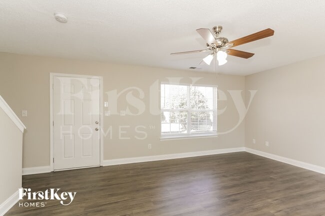 Photo - 441 1st Turn Ct SW