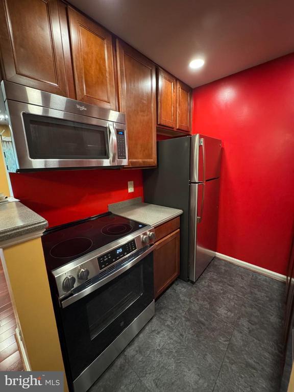 Building Photo - 38 White Pine Cir Unit 302 Rental