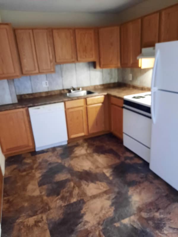 Photo - 2100 Phillips Rd