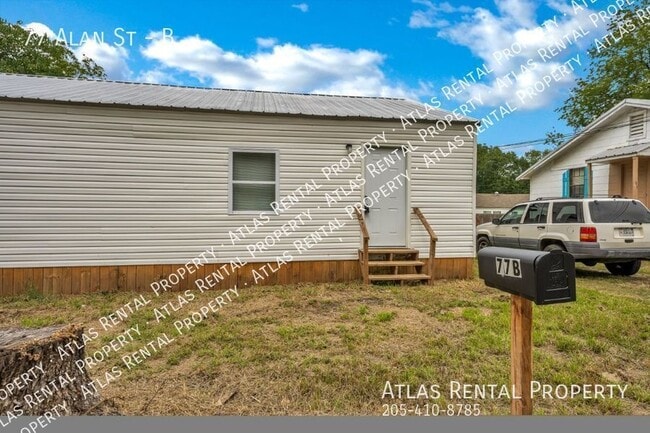 Building Photo - 77 Alan St