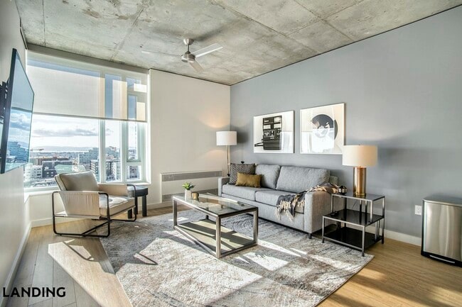 Photo - 1529 N Fremont St Unidad 215