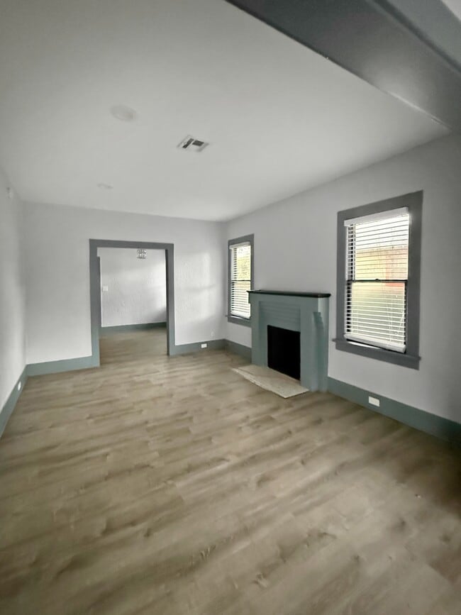 Photo - 2242 South St