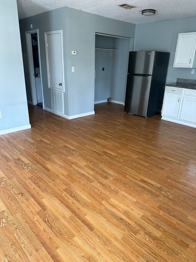 Photo - 8722-8722 Hickory St Unit 8722