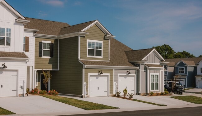 Building Photo - Harts Branch Townhomes