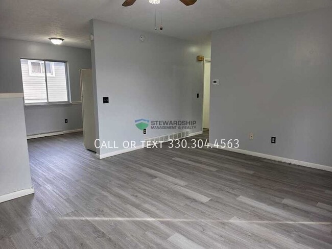 Photo - 519 Taff Cir Unit Apt. A