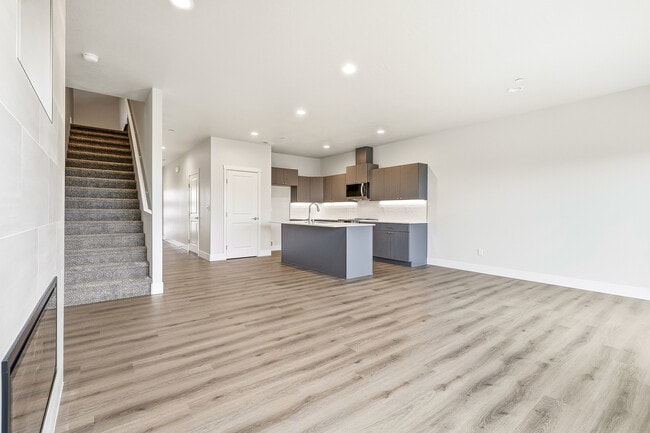 Photo - 4609 Rd 114