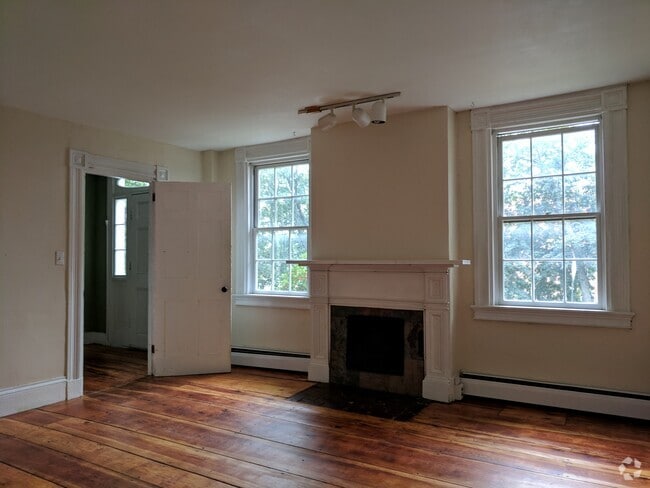 Building Photo - 75 Green Street Unit 1A Rental