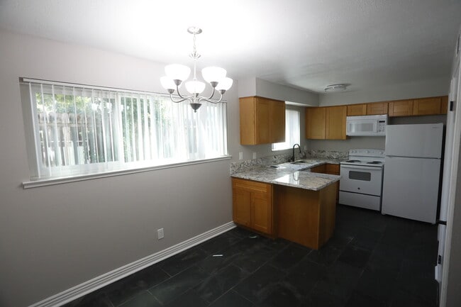 Parkside Townhomes Apartments