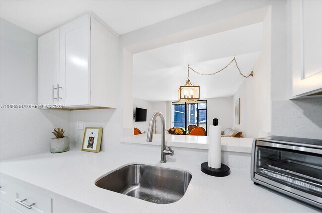 Photo - 8005 SW 107th Ave Unit 122