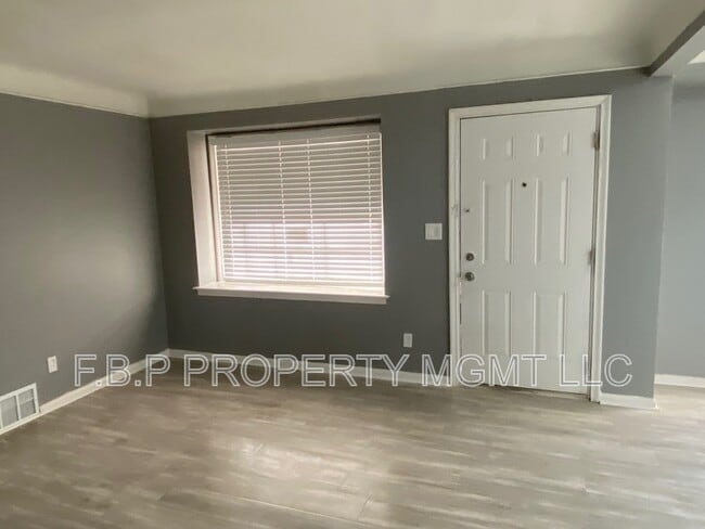 Photo - 19480 Huntington Rd