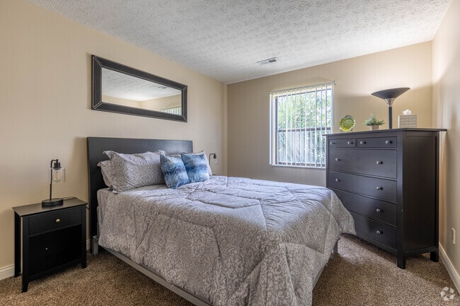 Hickory: Bedroom 1