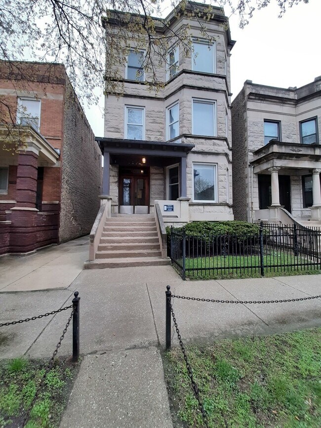 Photo - 3743 N Magnolia Ave House