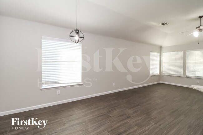 Photo - 10737 Emerald Park Ln