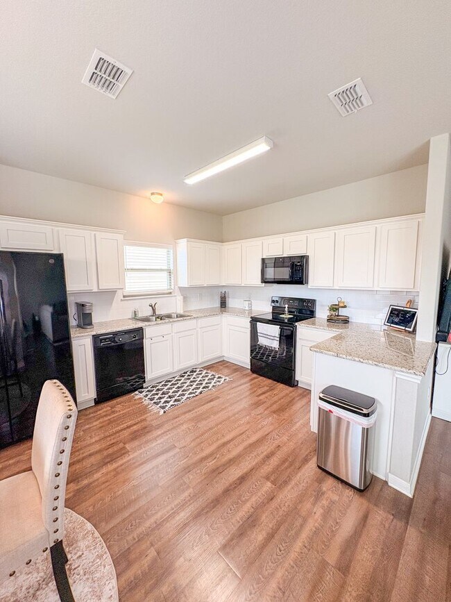 Photo - 7507 Park Meadow Dr