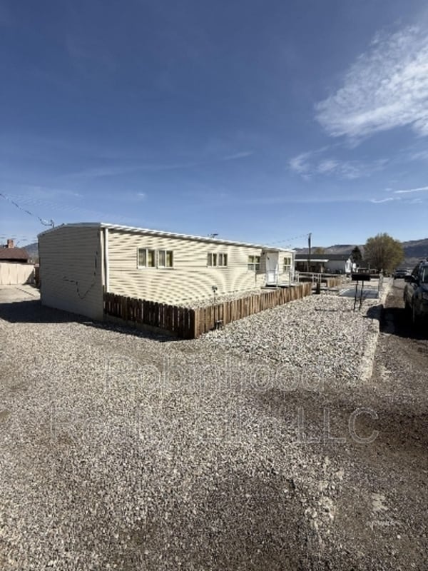 Photo - 1235 Ave G