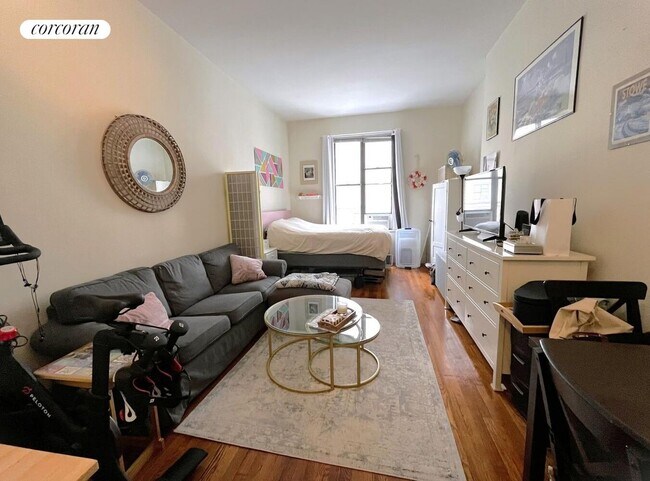 Building Photo - 34 W 86th St Rental