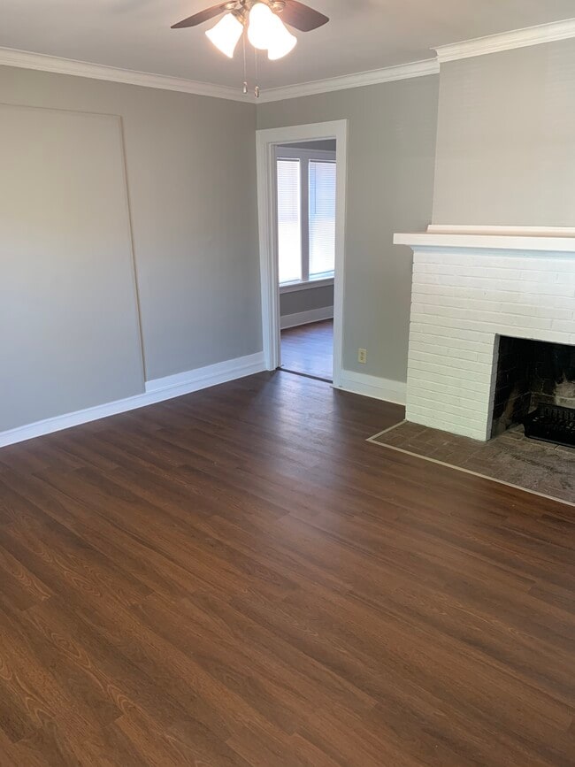 Building Photo - 430 Grand Ave Unit 1