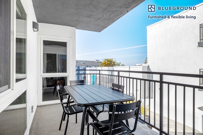 Photo - 615 S Catalina Ave Unidad FL2-ID398