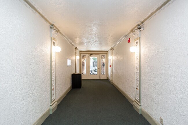 1610 Golden Gate