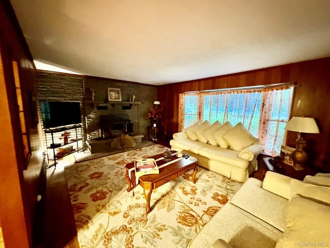 Photo - 1360 Gulf Rd