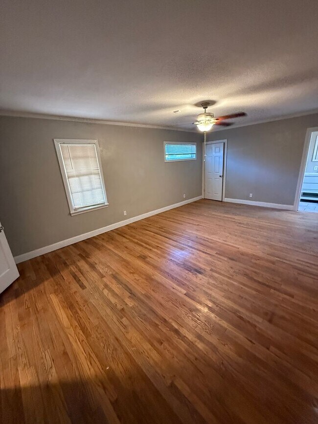 Photo - Pre Leasing for Fall 2026!