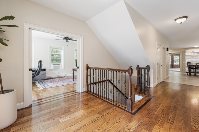 Photo - 9 Washington Ave